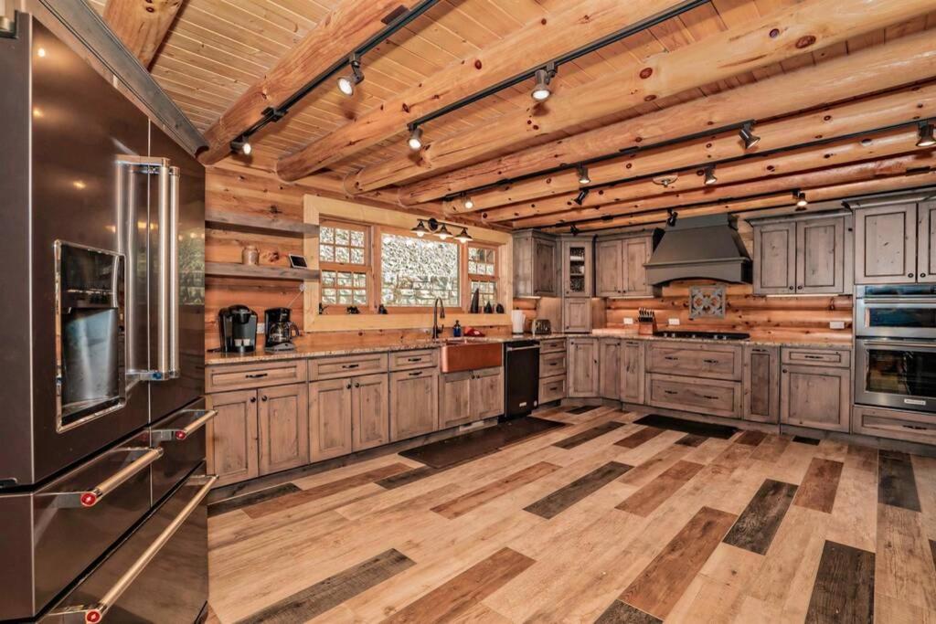 Roaring Fork Lodge Gatlinburg Eksteriør bilde